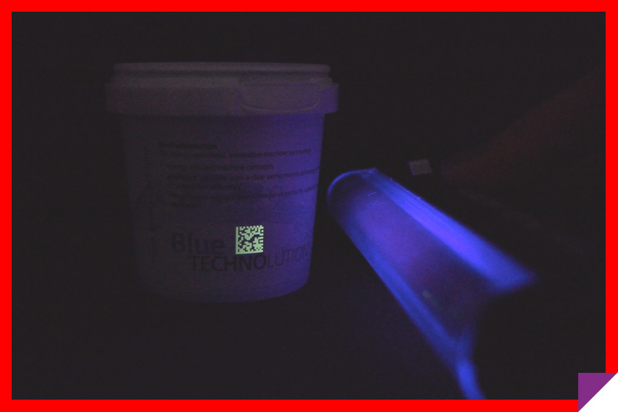 IML labels with invisible codes